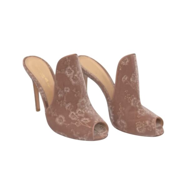 Gianvito Rossi Shoes - Gianvito Rossi Floral Embroidered Velvet High Vamp Sandals Size 39